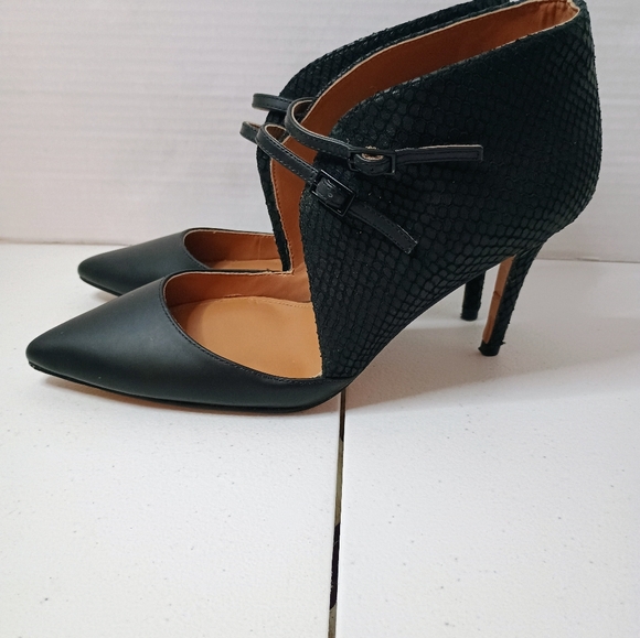  Nine West Tamber Pointy Toe Black Heels  Color: Black  Size: 6 - Picture 2 of 7